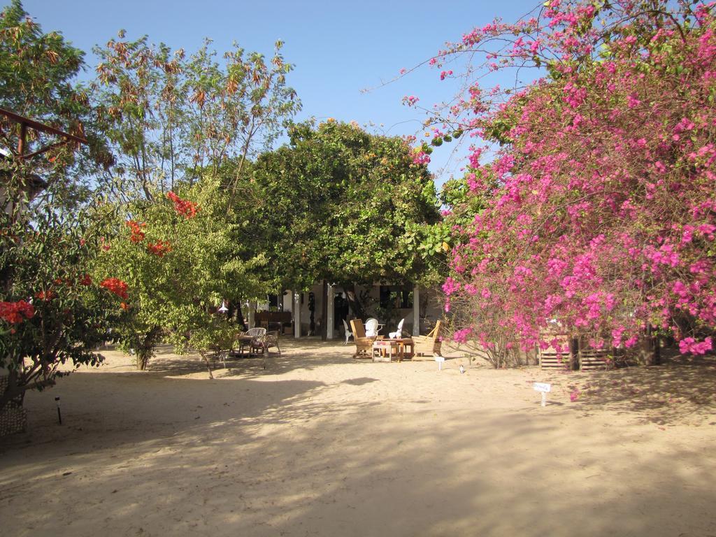 Bazouk Du Saloum Ecolodge Mar Lodj Bilik gambar