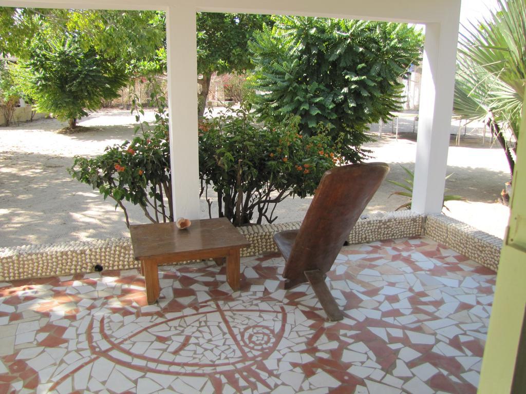 Bazouk Du Saloum Ecolodge Mar Lodj Bilik gambar