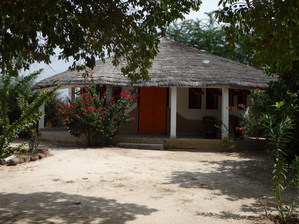 Bazouk Du Saloum Ecolodge Mar Lodj Bilik gambar