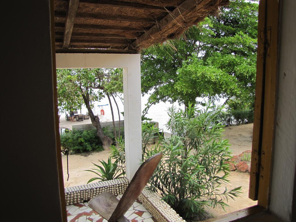 Bazouk Du Saloum Ecolodge Mar Lodj Bilik gambar